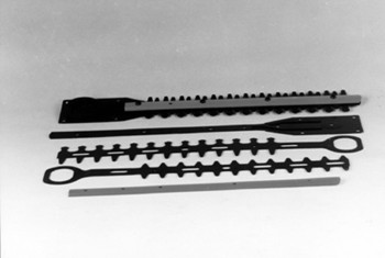 綠籬機(jī)刀片修剪時(shí)需注意哪些？